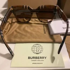 Burberry | Accessories | Gorgeous Burberry Sunglasses In  display picture 3